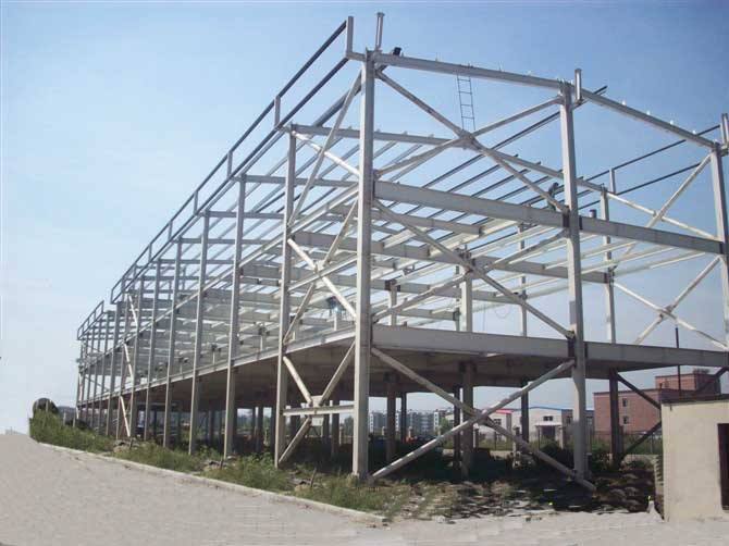 沅江网架加工之眼跳岩对管桁架的影响